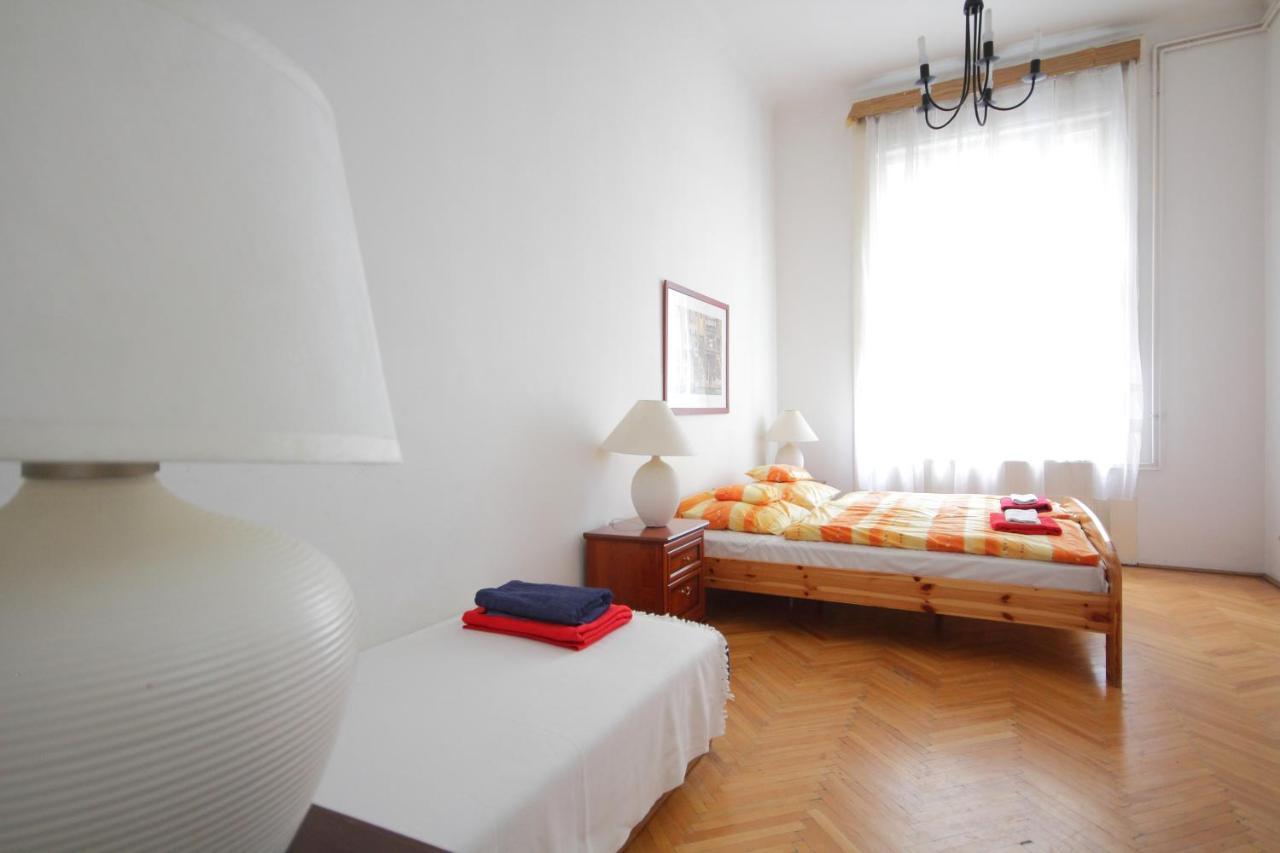 Blue Rose Apartment Budapeste Exterior foto